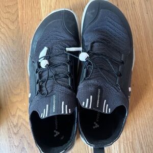Vivo barefoot Sneakers Women's size 41